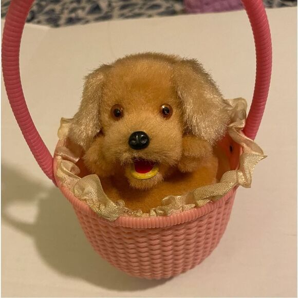Vintage 1960s Little Dog In the Pink Basket Wind Up Works - Picture 2 of 12